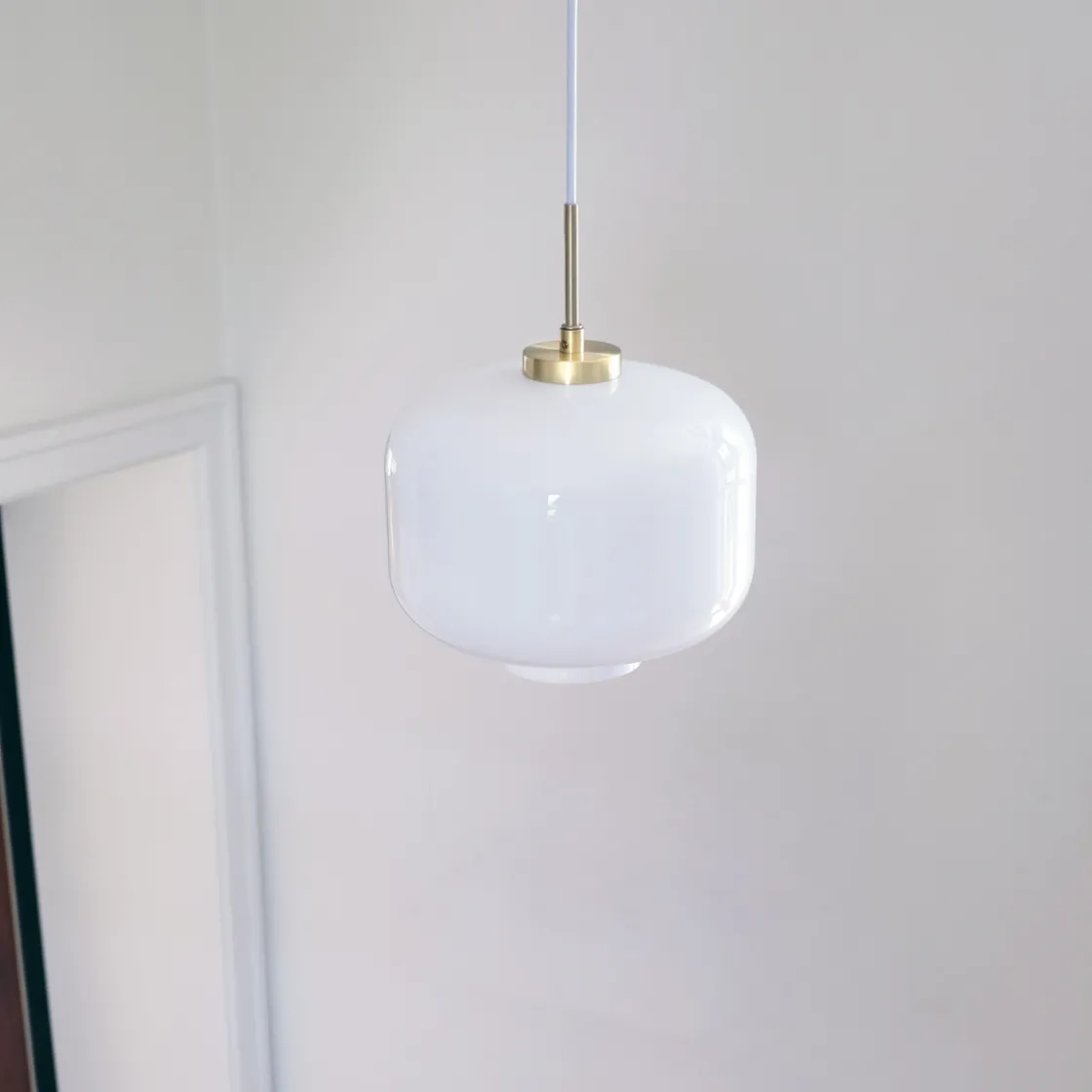 Dyberg Larsen Kjøkkenbelysning Tak|Takpendler<Arp takpendel 30 cm - Messing/Opal glass