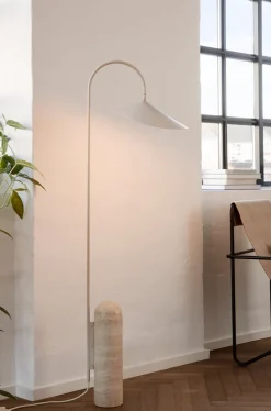 Ferm Living Interiørlamper Gulv|Leselamper Gulv<Arum gulvlampe - cashmere
