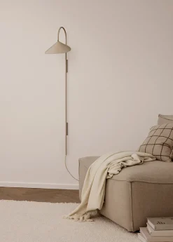 Ferm Living Interiørlamper|Leselamper<Arum vegglampe lang swing - cashmere