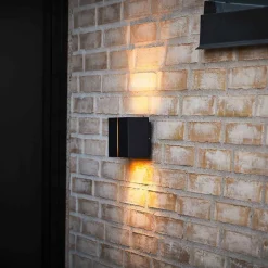 LOOM Design Utelamper Med Opp/Ned Lys<Ask vegglampe opp/ned utendørs 11W 2700K IP65 -