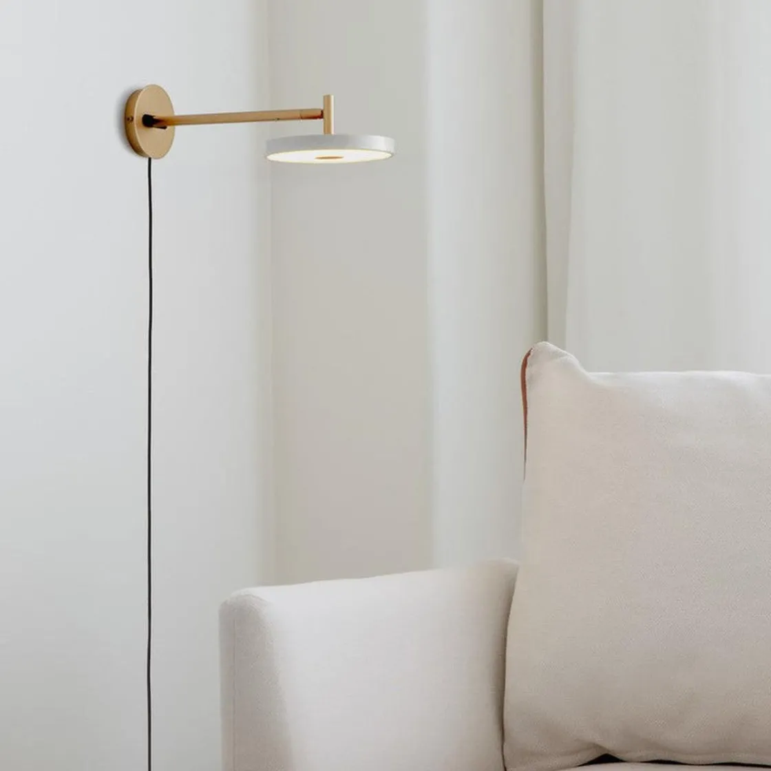 Umage Interiørlamper|Leselamper<Asteria vegglampe lang