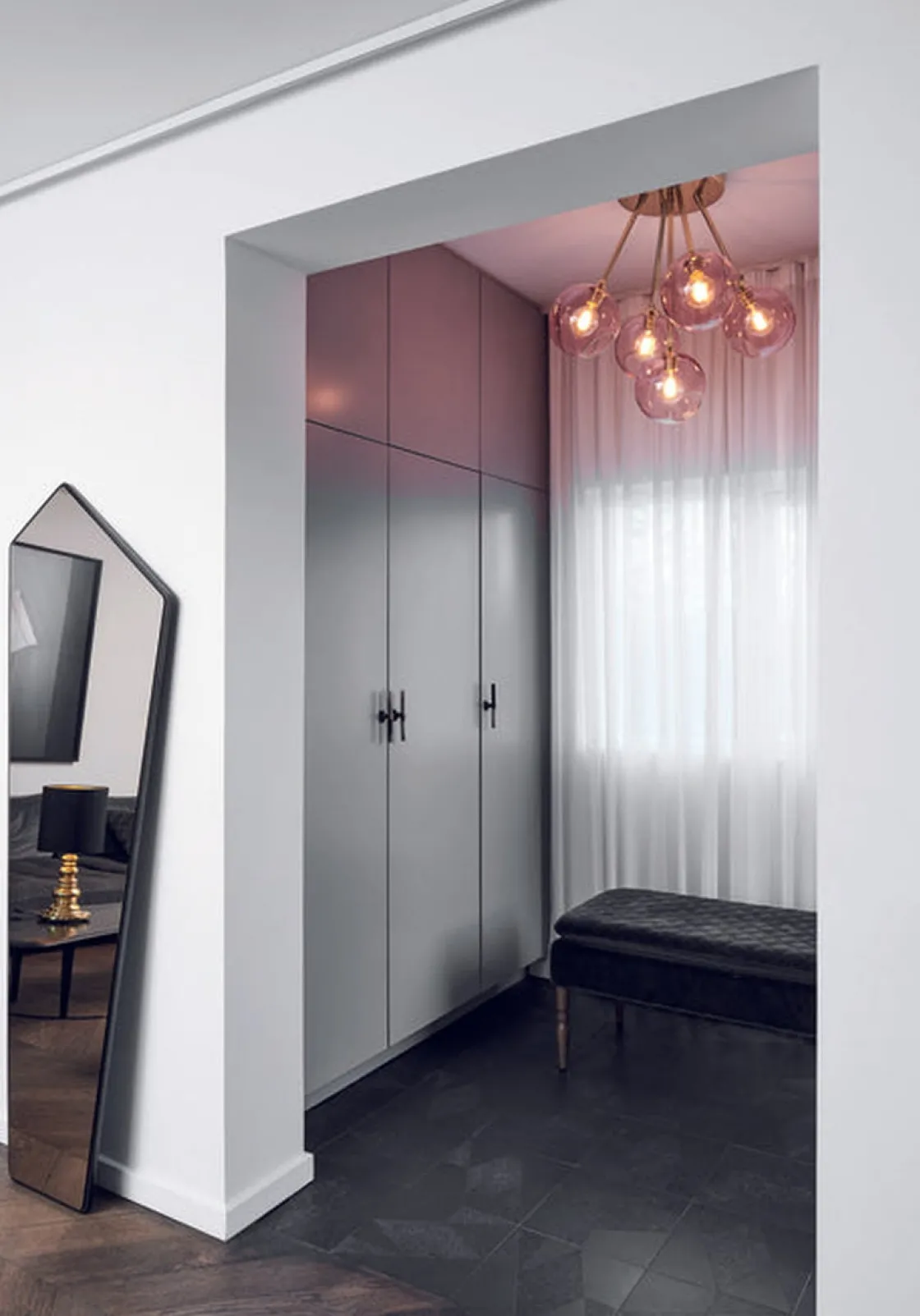 Design by Us Kjøkkenbelysning Tak|Takpendler<Ballroom Molecule taklampe - messing base/rosa glass