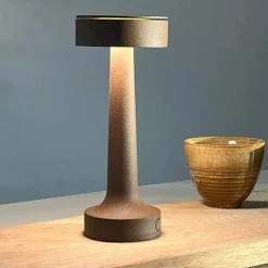 Antidark Oppladbare Bordlamper<Buddy bærbar bordlampe oppladbar 4W 3000 Kelvin