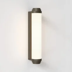 Astro Lighting Baderomsbelysning Vegg<Burlington 400 vegglampe for baderom 9,8W 2700 Kelvin IP44