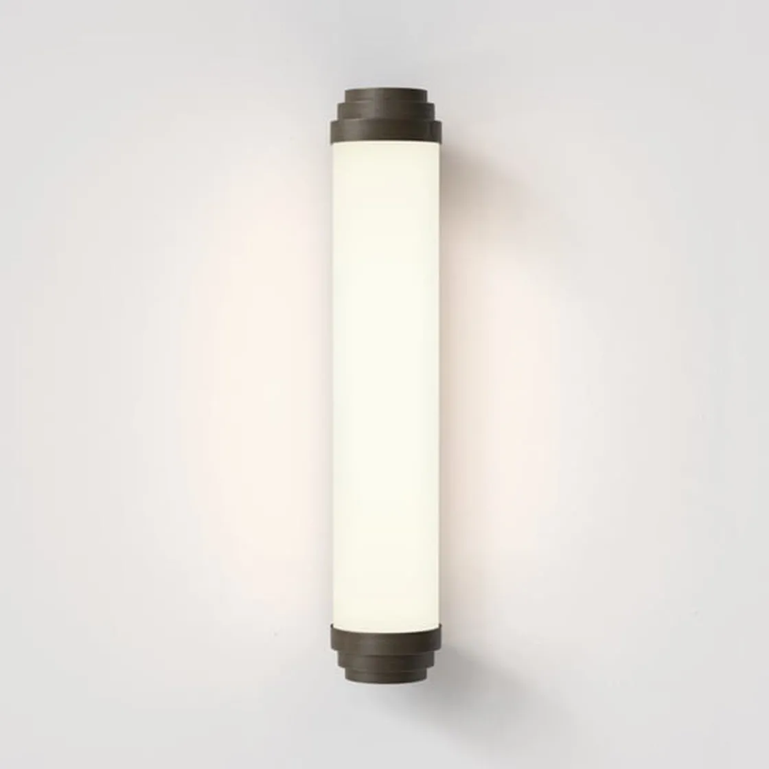 Astro Lighting Baderomsbelysning Vegg<Burlington 400 vegglampe for baderom 9,8W 2700 Kelvin IP44