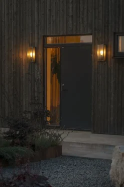 Konstsmide Lightup-Pris|Utelamper - Veggskjold / Plafond<Carpi vegglampe utendørs H40 cm IP44 - Svart/Messing