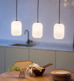 Marksløjd Kjøkkenbelysning Tak|Takpendler<Cava takpendel 3-lys - Svart/Opal hvit -