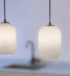 Marksløjd Kjøkkenbelysning Tak|Takpendler<Cava takpendel 3-lys - Svart/Opal hvit -