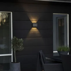 Konstsmide Utelamper Med Opp/Ned Lys<Chieri vegglampe utendørs opp/ned 8x1W IP54 - grå