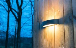 Sg Armaturen As Utelamper Med Opp/Ned Lys<Curve vegglampe opp/ned 10W 2700K dimbar IP65