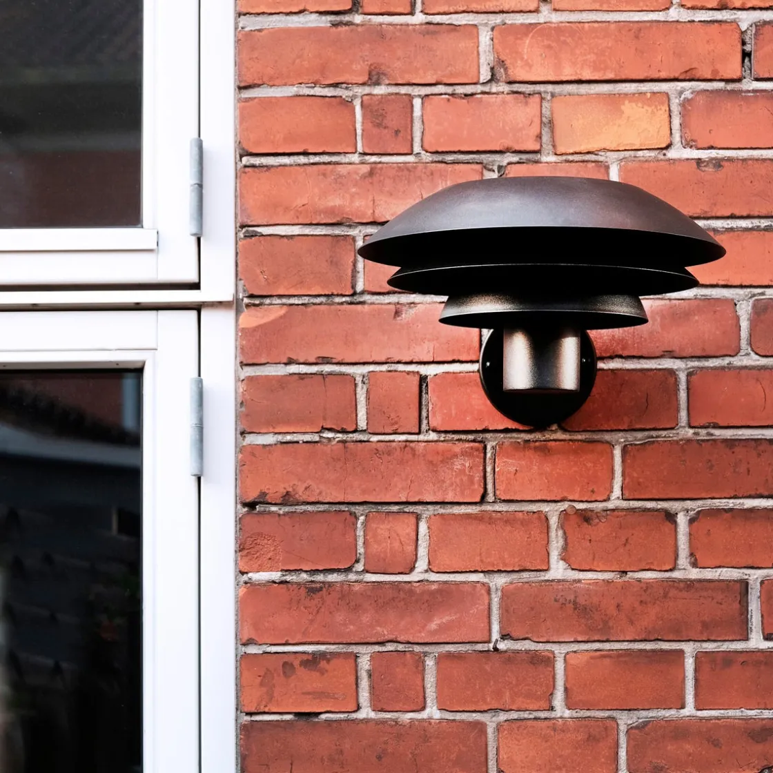 Dyberg Larsen Utelamper - Klassiske Vegglamper<DL31 utendørs vegglampe IP44 -