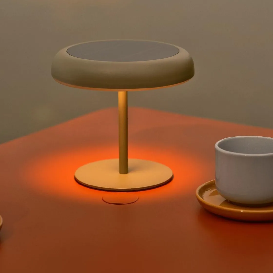 Nordlux Solcellebelysning<Elmer solar bordlampe utendørs 2W 3000 Kelvin IP44 - Solcelle