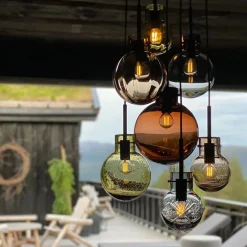 Hadeland Glassverk Kjøkkenbelysning Tak|Takpendler<Fjellglød kuler 7 stk - Sort Baldakin