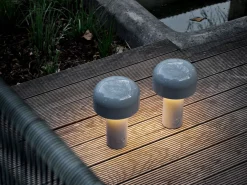 Flos Oppladbare Bordlamper<Bellhop oppladbar bordlampe