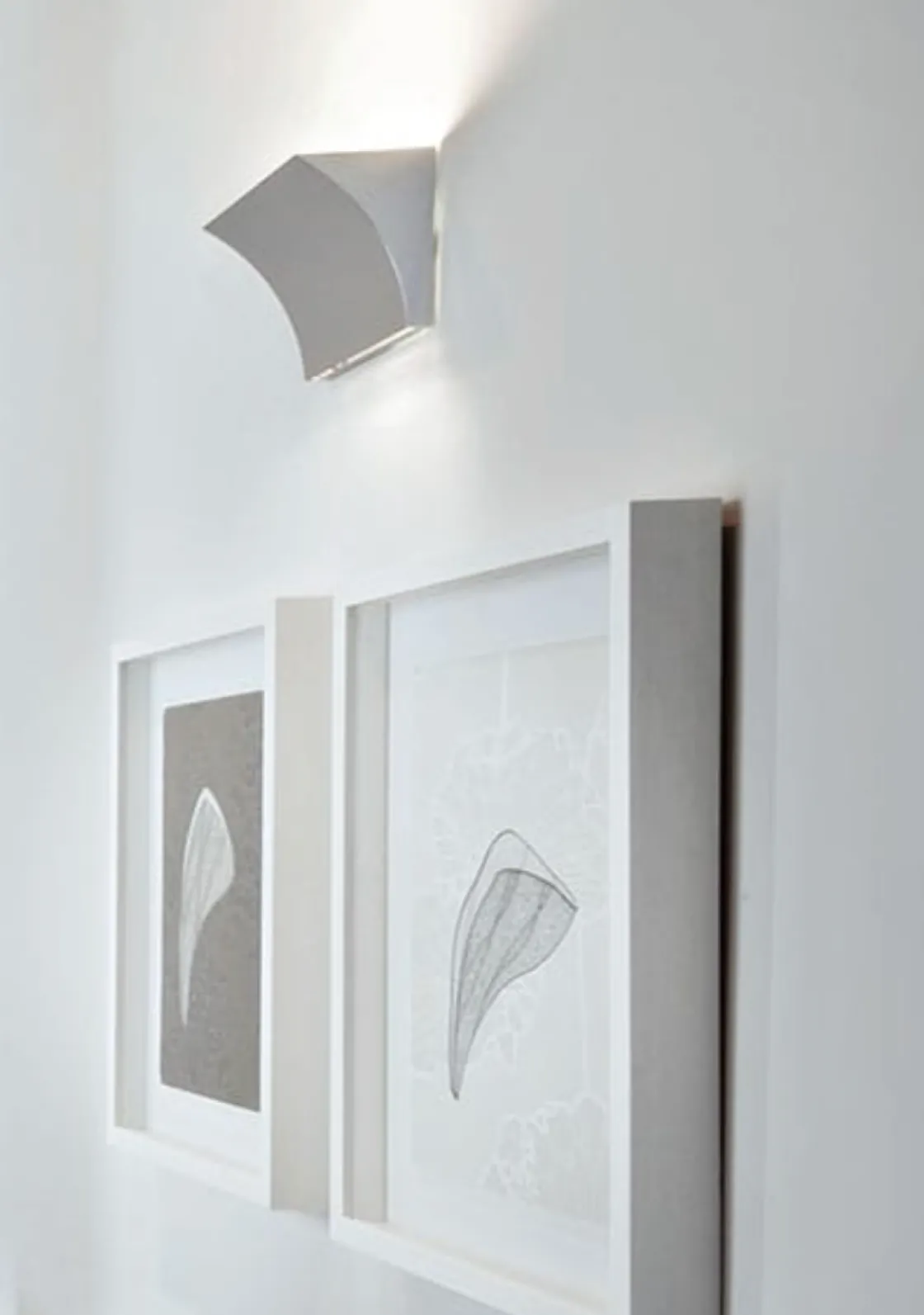 Flos Vegglamper Med Opp/Ned Lys|Interiørlamper<Pochette up/down LED vegglampe