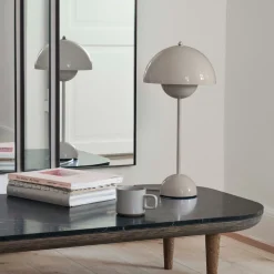 &Tradition Barneromsbelysning<Flowerpot VP3 bordlampe