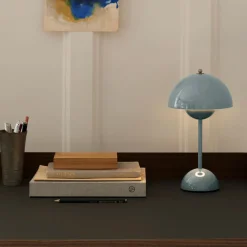 &Tradition Lightup-Pris|Barneromsbelysning<Flowerpot VP9 bærbar bordlampe