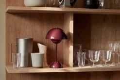 &Tradition Lightup-Pris|Barneromsbelysning<Flowerpot VP9 bærbar bordlampe