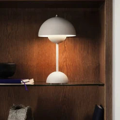 &Tradition Lightup-Pris|Barneromsbelysning<Flowerpot VP9 bærbar bordlampe