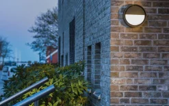 Sg Armaturen As Utelamper - Veggskjold / Plafond<Frame round vegglampe 7W 3000 Kelvin IP66 Dimbar