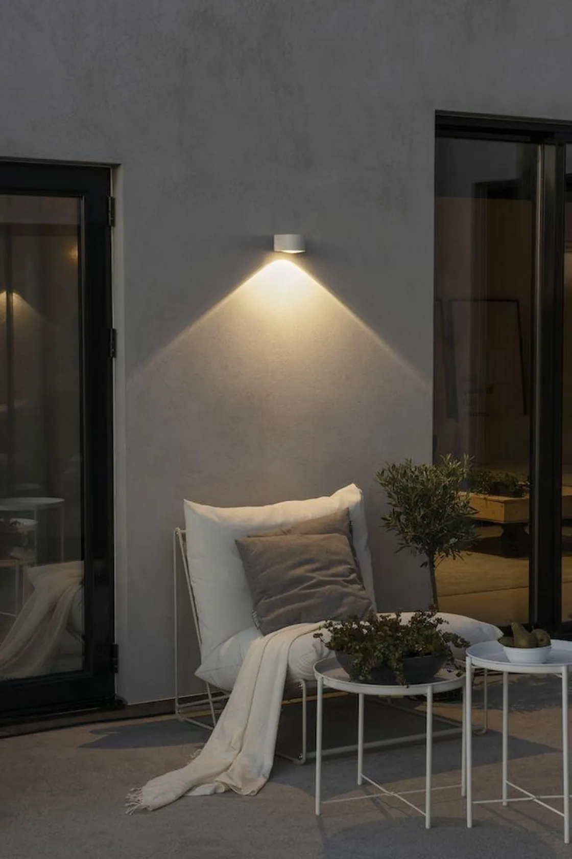 Konstsmide Utelamper Med Opp/Ned Lys<Gela vegglampe utendørs ned 6W IP54 -