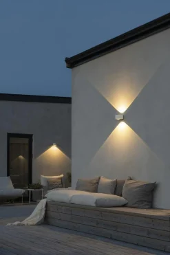 Konstsmide Utelamper Med Opp/Ned Lys<Gela vegglampe utendørs opp/ned 2x6W IP54 -