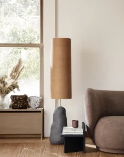 Ferm Living Interiørlamper Gulv<Hebe Gulvlampe Mørk grå/Curry
