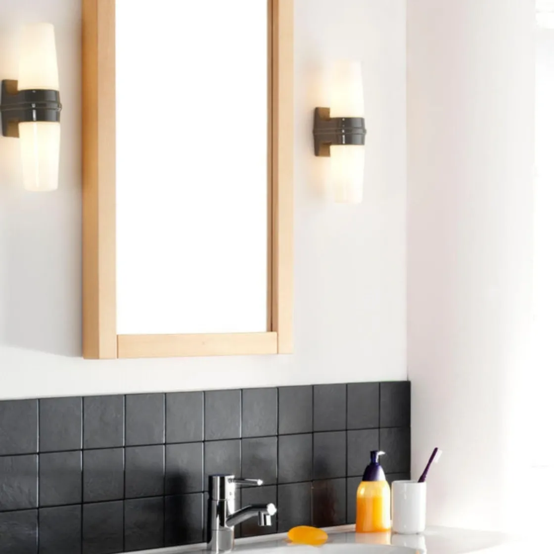 Ifø Electric Belysning Over Speilet På Badet|Baderomsbelysning Vegg<Ifø Bernadotte dobbel vegglampe IP44