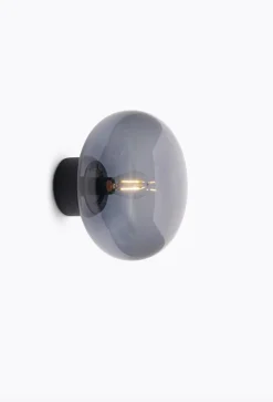 New Works Interiørlamper<Karl-Johan Vegglampe - Smoke