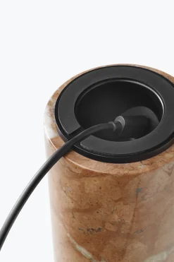 New Works Oppladbare Bordlamper<Kizu Portable bordlampe - Rustfarget Marmor