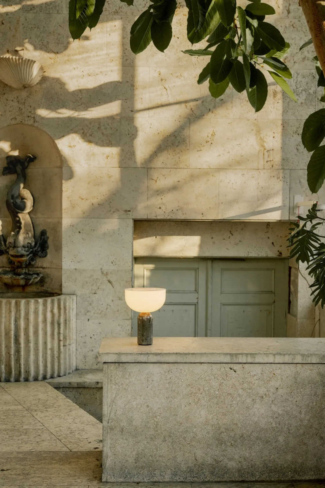 New Works Oppladbare Bordlamper<Kizu Portable bordlampe - marmor