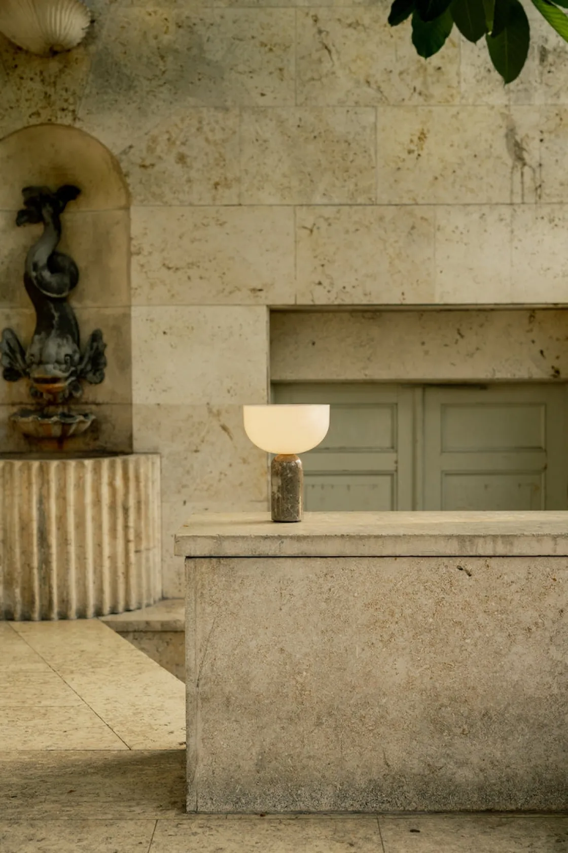 New Works Oppladbare Bordlamper<Kizu Portable bordlampe - marmor