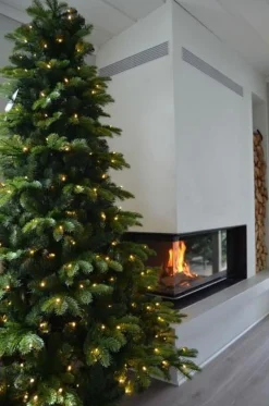 Trend Collection Kunstig Juletre<Kunstig juletre med lys 210cm