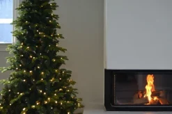 Trend Collection Kunstig Juletre<Kunstig juletre med lys 210cm