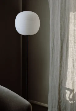 New Works Interiørlamper Gulv<Lantern Floor Lamp- M