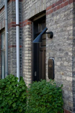 Louis Poulsen Utelamper - Veggskjold / Plafond|Utelamper - Klassiske Vegglamper<AJ 50 utendørs vegglampe