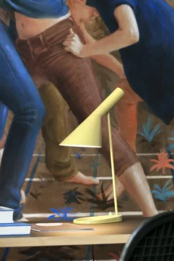 Louis Poulsen Louis Poulsen<AJ bordlampe