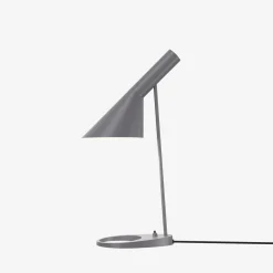 Louis Poulsen Louis Poulsen<AJ bordlampe