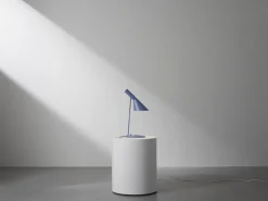 Louis Poulsen Louis Poulsen<AJ bordlampe