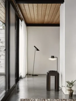 Louis Poulsen Louis Poulsen<AJ Oxford bordlampe