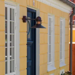 Louis Poulsen Utelamper - Klassiske Vegglamper|Louis Poulsen<Nyhavn utendørs vegglampe