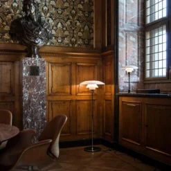 Louis Poulsen Interiørlamper Gulv|Louis Poulsen<PH 4½-3½ gulvlampe Krom/Opalt glass