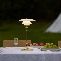 Louis Poulsen Louis Poulsen|Oppladbare Bordlamper<PH 2/1 Portable bordlampe