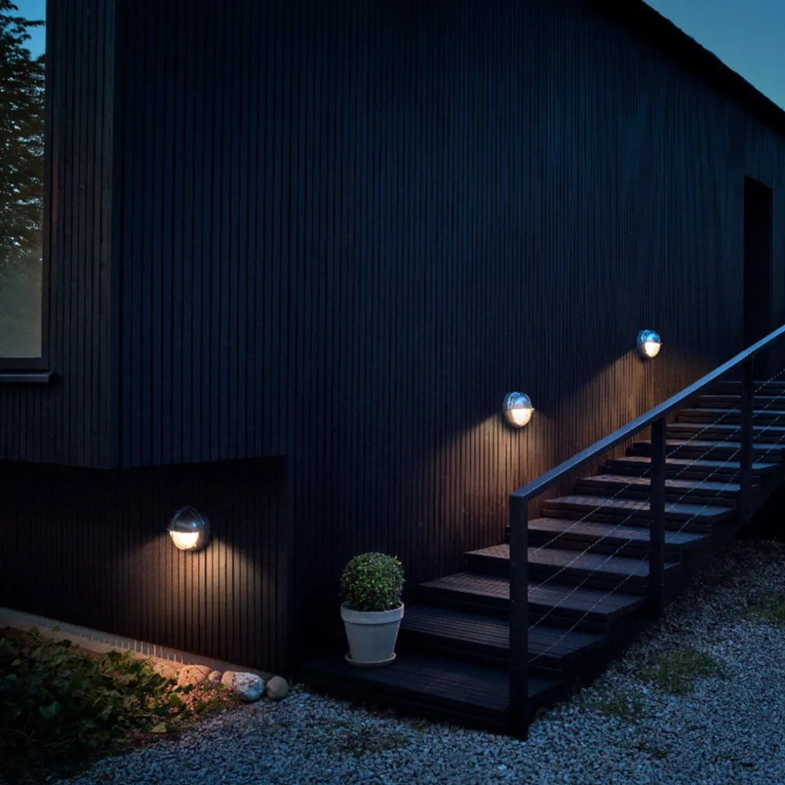 Louis Poulsen Utelamper - Veggskjold / Plafond|Louis Poulsen<Skot utendørs halvskjerm vegglampe