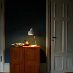 Louis Poulsen Louis Poulsen<VL38 bordlampe