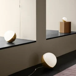 Louis Poulsen Louis Poulsen<VL Studio 250 bord / gulv