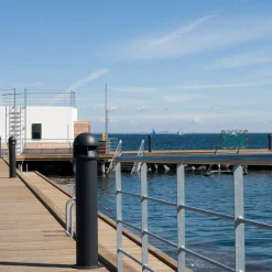 Louis Poulsen Pullert|Louis Poulsen<Waterfront Pullert mast for nedgraving