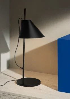 Louis Poulsen Louis Poulsen<Yuh Bordlampe