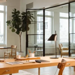 Louis Poulsen Louis Poulsen<Yuh Bordlampe