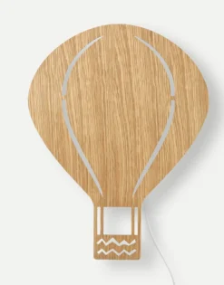 Ferm Living Barneromsbelysning<Luftballong vegglampe - eik